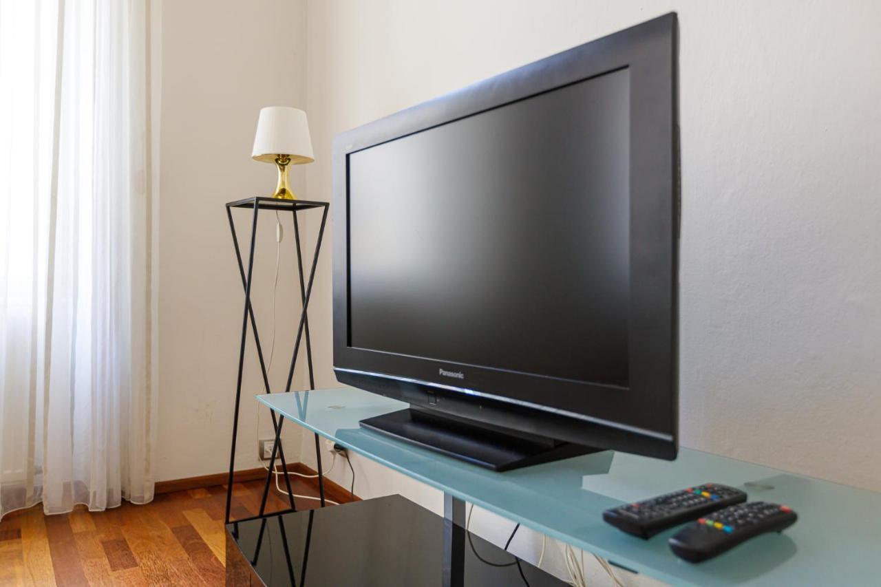 Newly Renovated Apartment In The Old Town براتسيلافا المظهر الخارجي الصورة