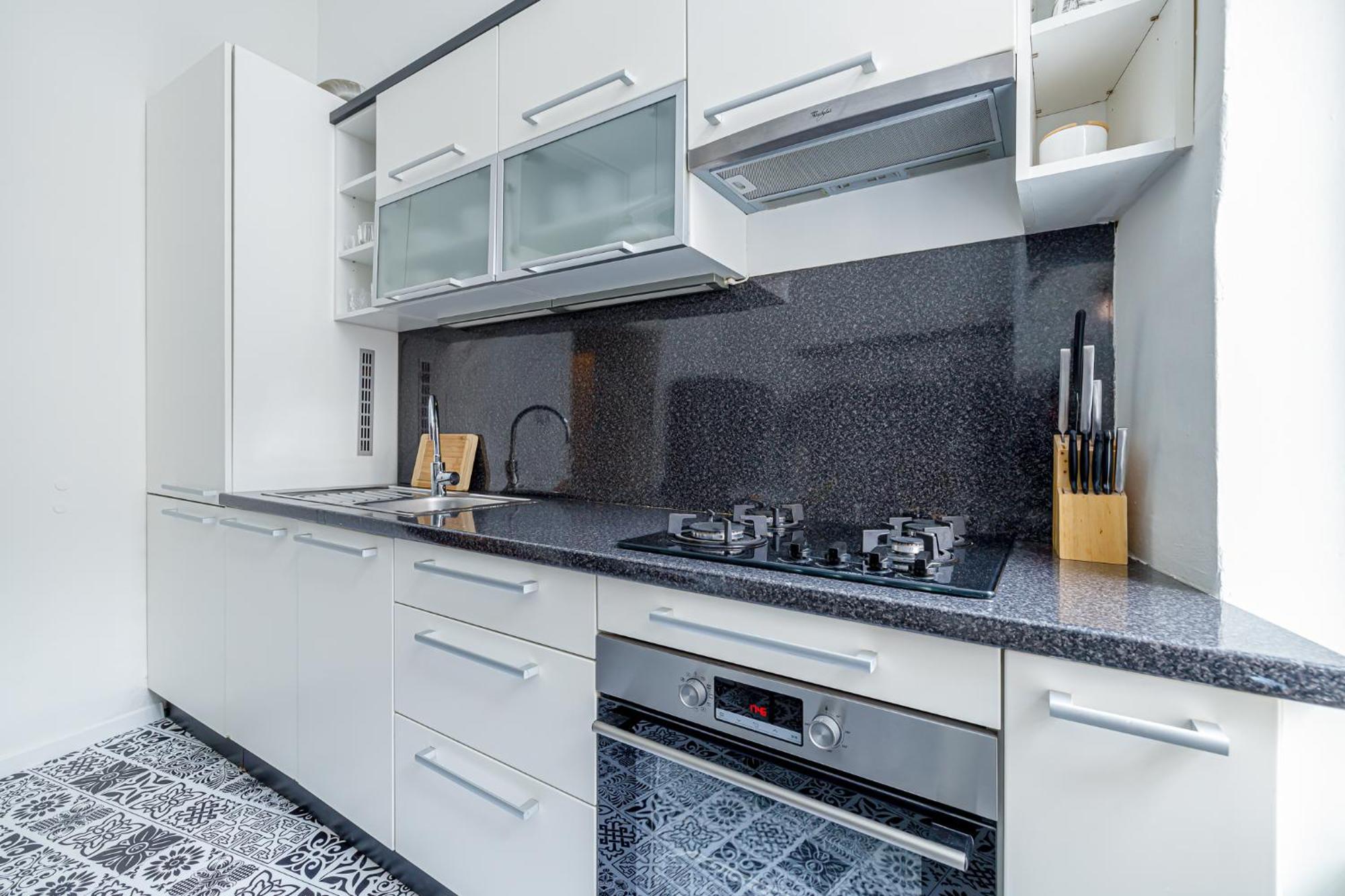 Newly Renovated Apartment In The Old Town براتسيلافا المظهر الخارجي الصورة