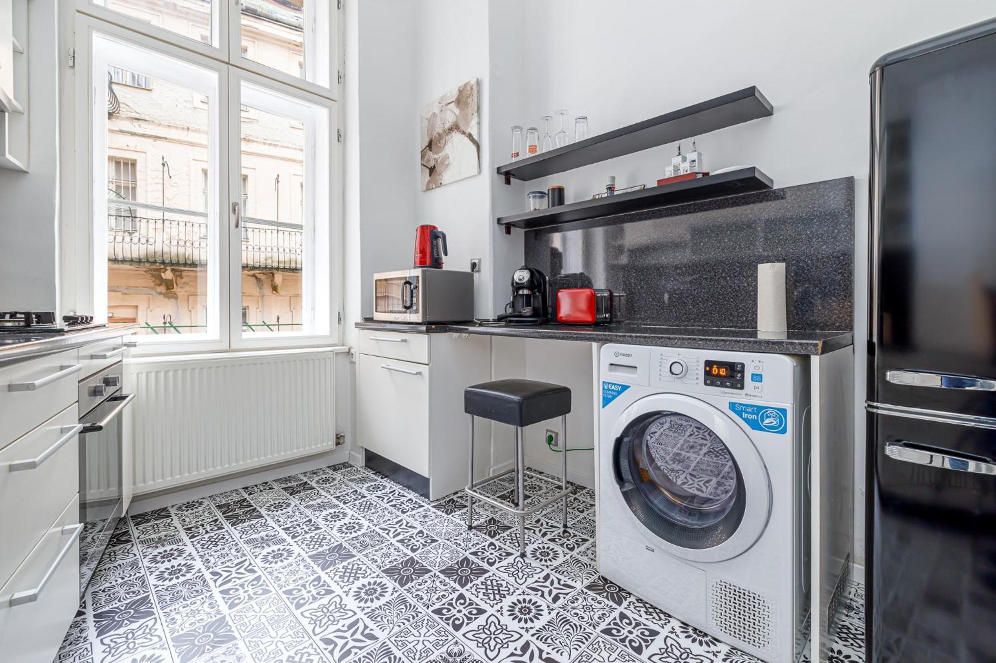 Newly Renovated Apartment In The Old Town براتسيلافا المظهر الخارجي الصورة